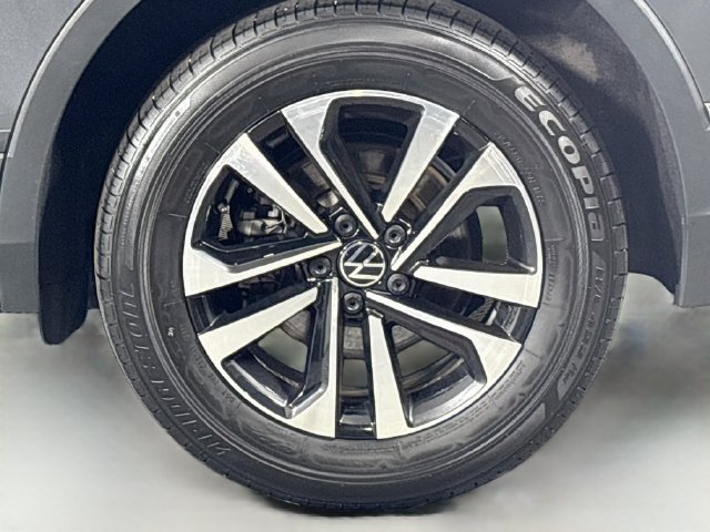 Certified 2023 Volkswagen Tiguan S w/ Driver Assistance Package AWD/4WD image 29