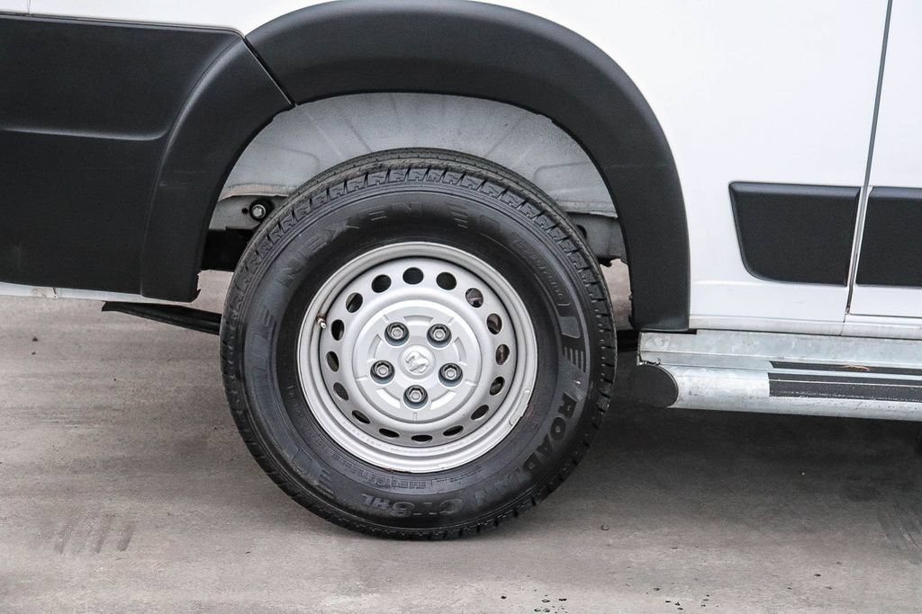 Used 2025 RAM ProMaster 2500 FWD image 12