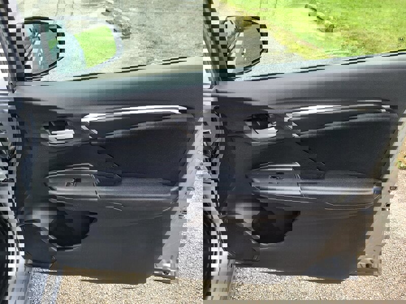 Used 2017 Honda Fit LX image 26