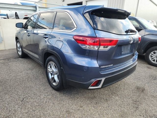 Used 2019 Toyota Highlander Limited AWD/4WD image 3