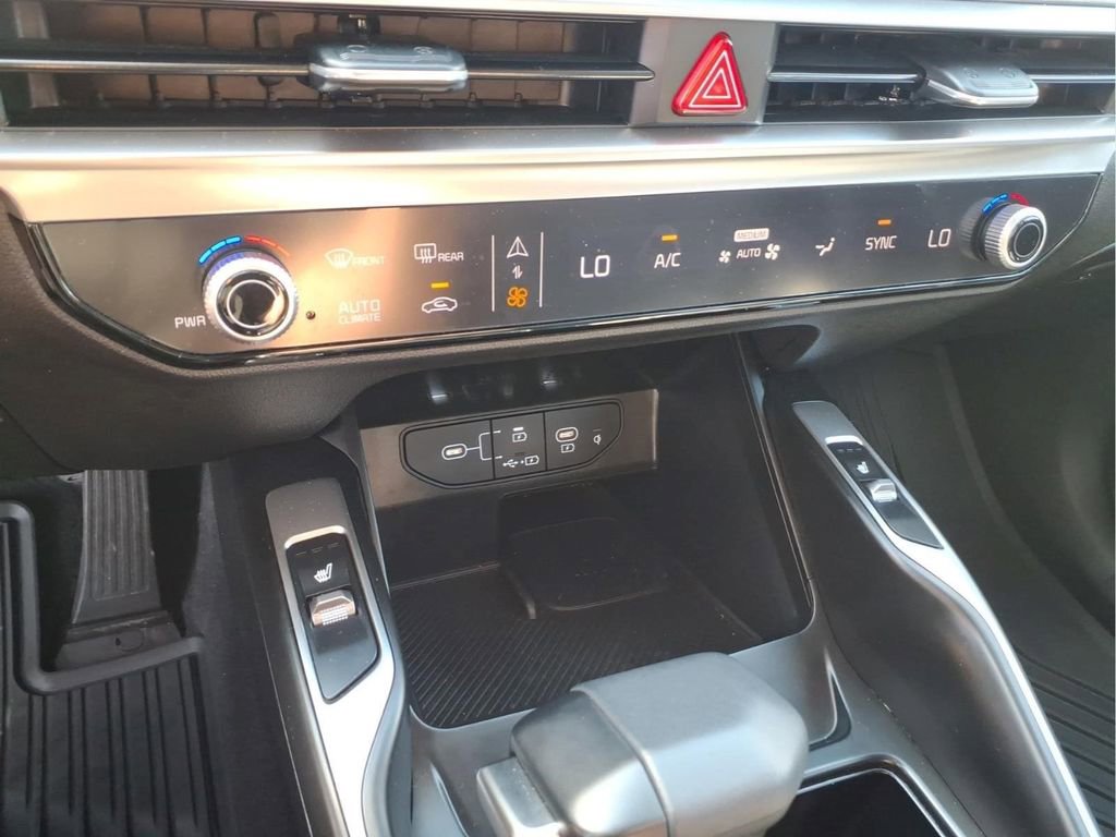 Used 2024 Kia Sorento X-Line EX AWD/4WD image 27