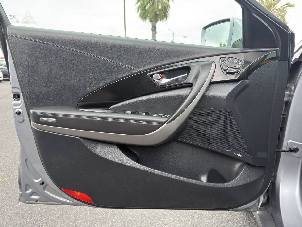 Used 2016 Hyundai Azera FWD image 6