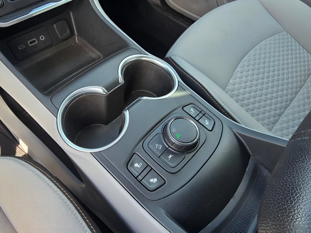 Used 2021 GMC Terrain SLE w/ Driver Convenience Package FWD image 23