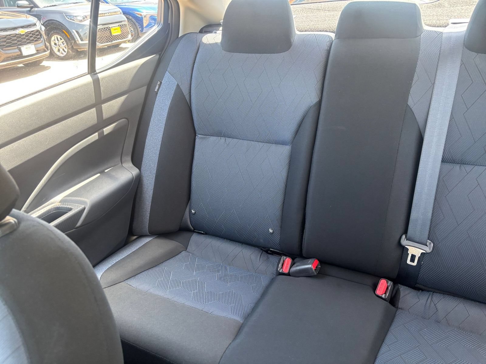 Used 2025 Nissan Versa SV FWD image 37