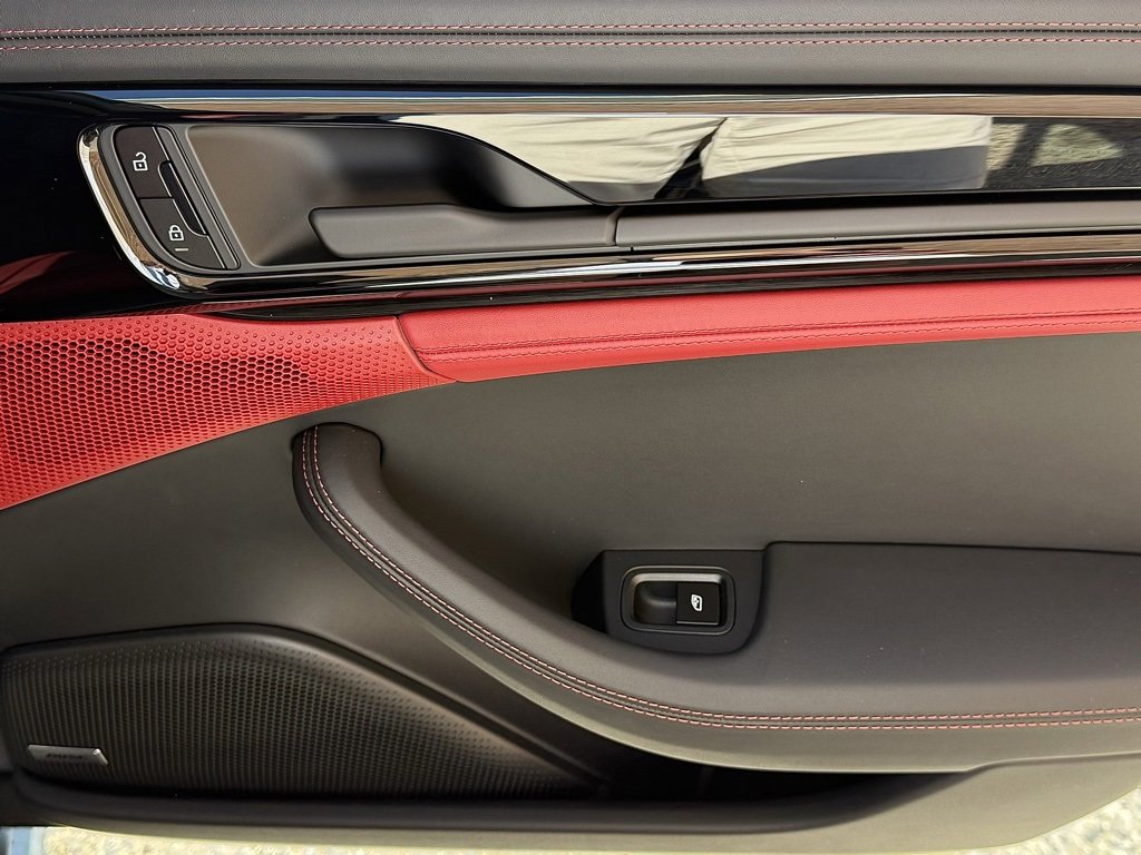 New 2025 Porsche Panamera 4 image 23