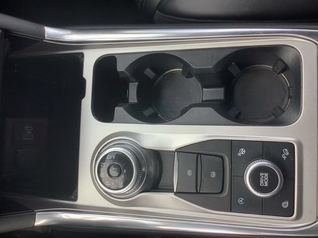 Used 2020 Ford Explorer Platinum w/ Premium Technology Package AWD/4WD image 39