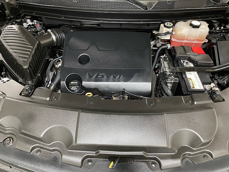 Used 2020 Chevrolet Traverse LT FWD image 15