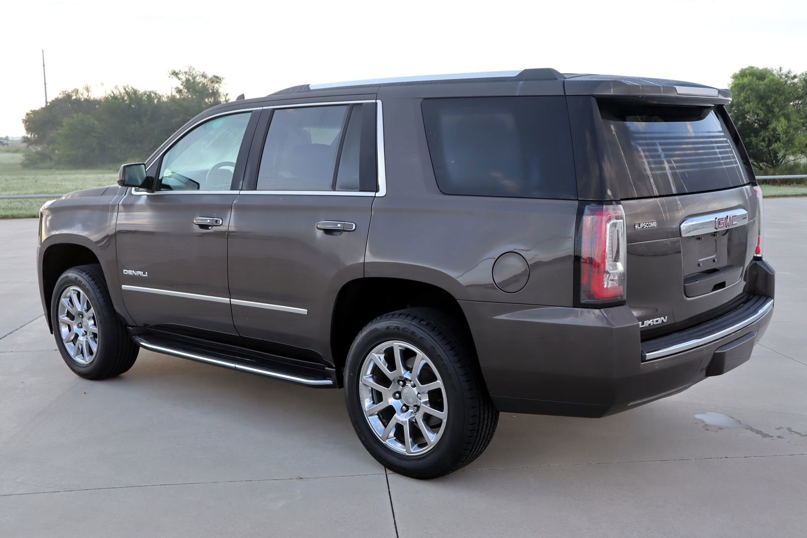 Used 2019 GMC Yukon Denali RWD image 9