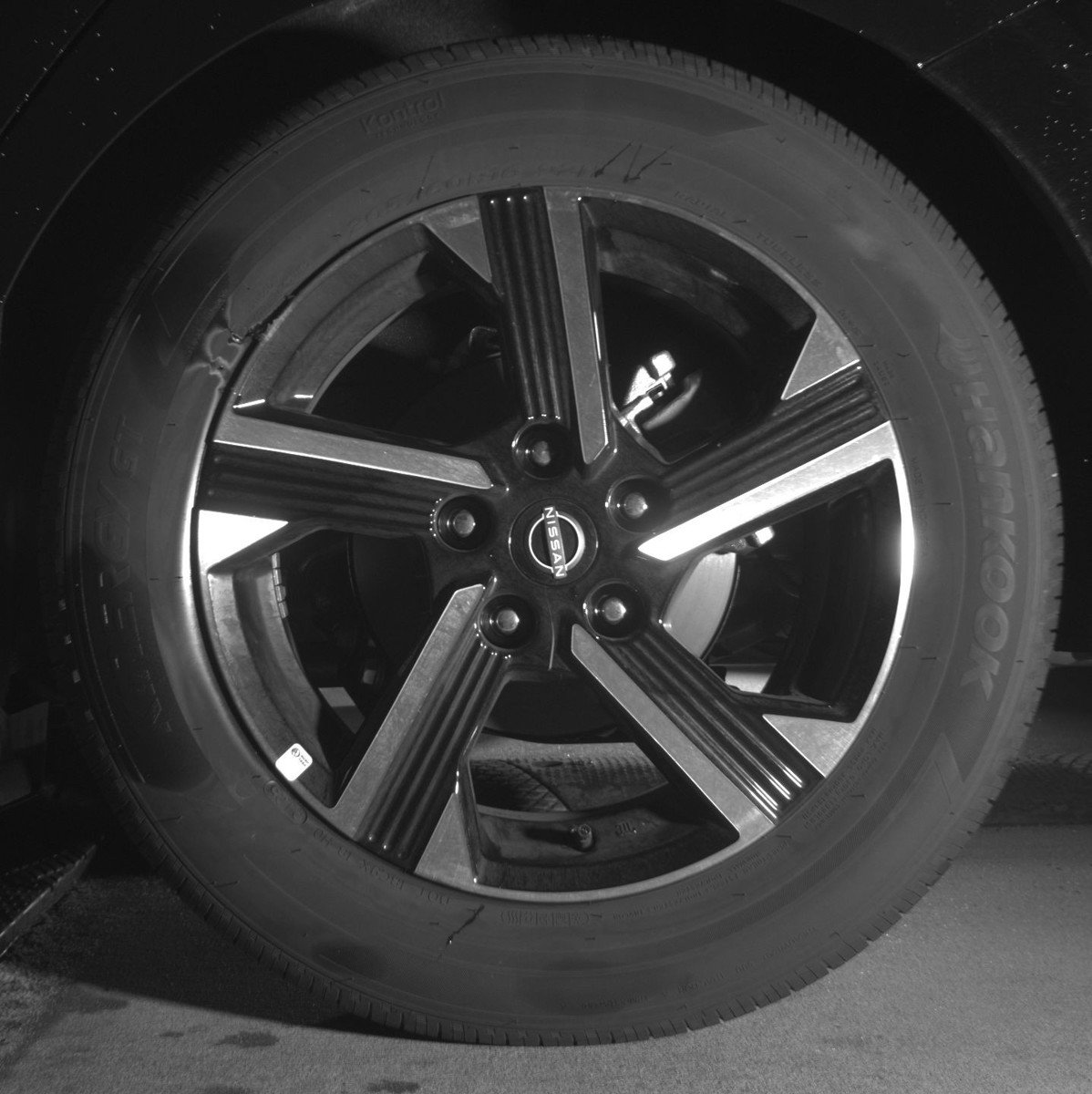 Used 2025 Nissan Sentra SV image 14