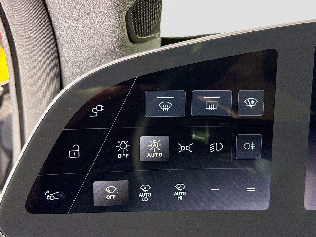 Used 2024 Lucid Air Pure image 19