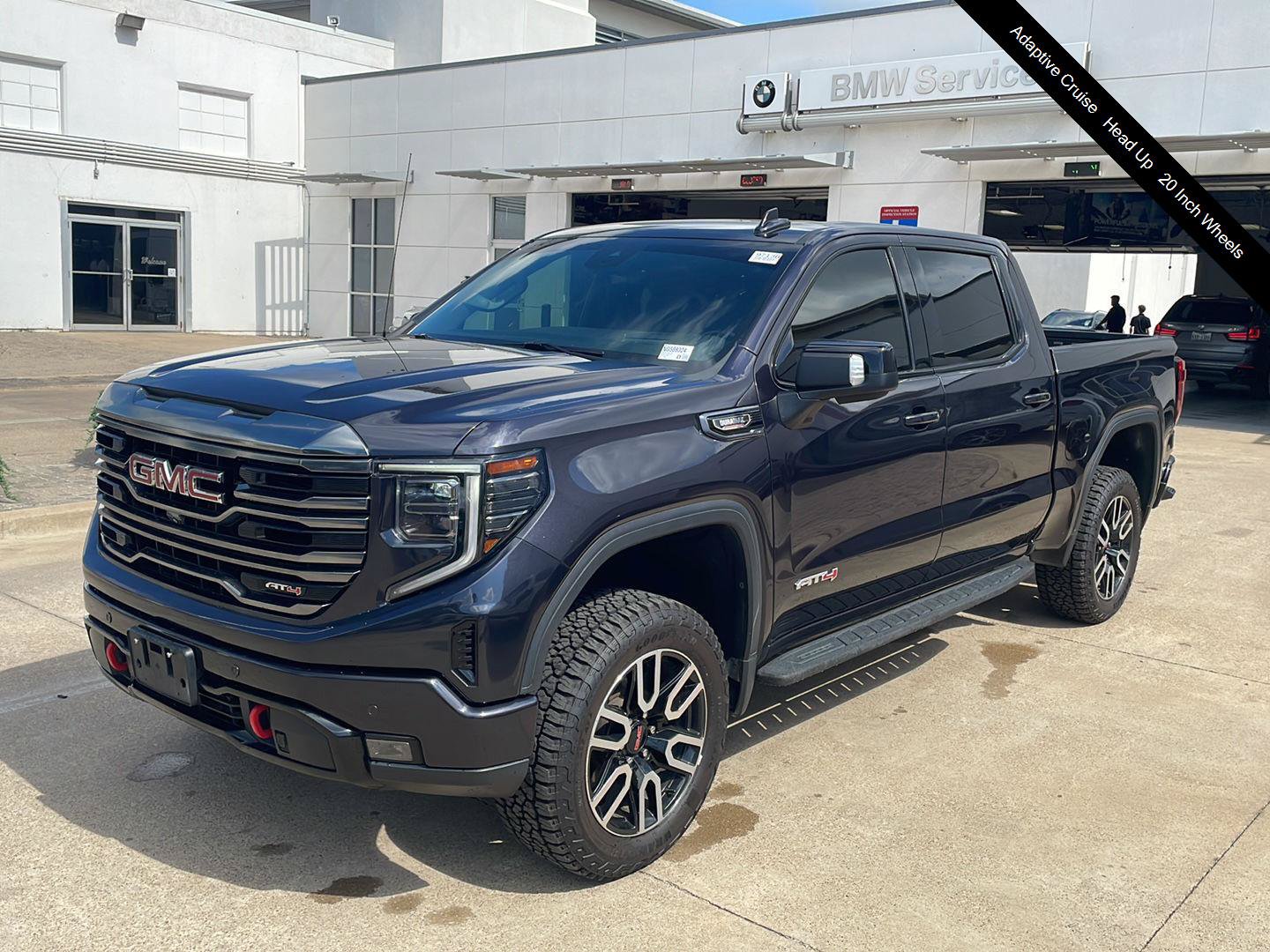 Used 2022 GMC Sierra 1500 AT4 w/ Technology Package AWD/4WD image 1