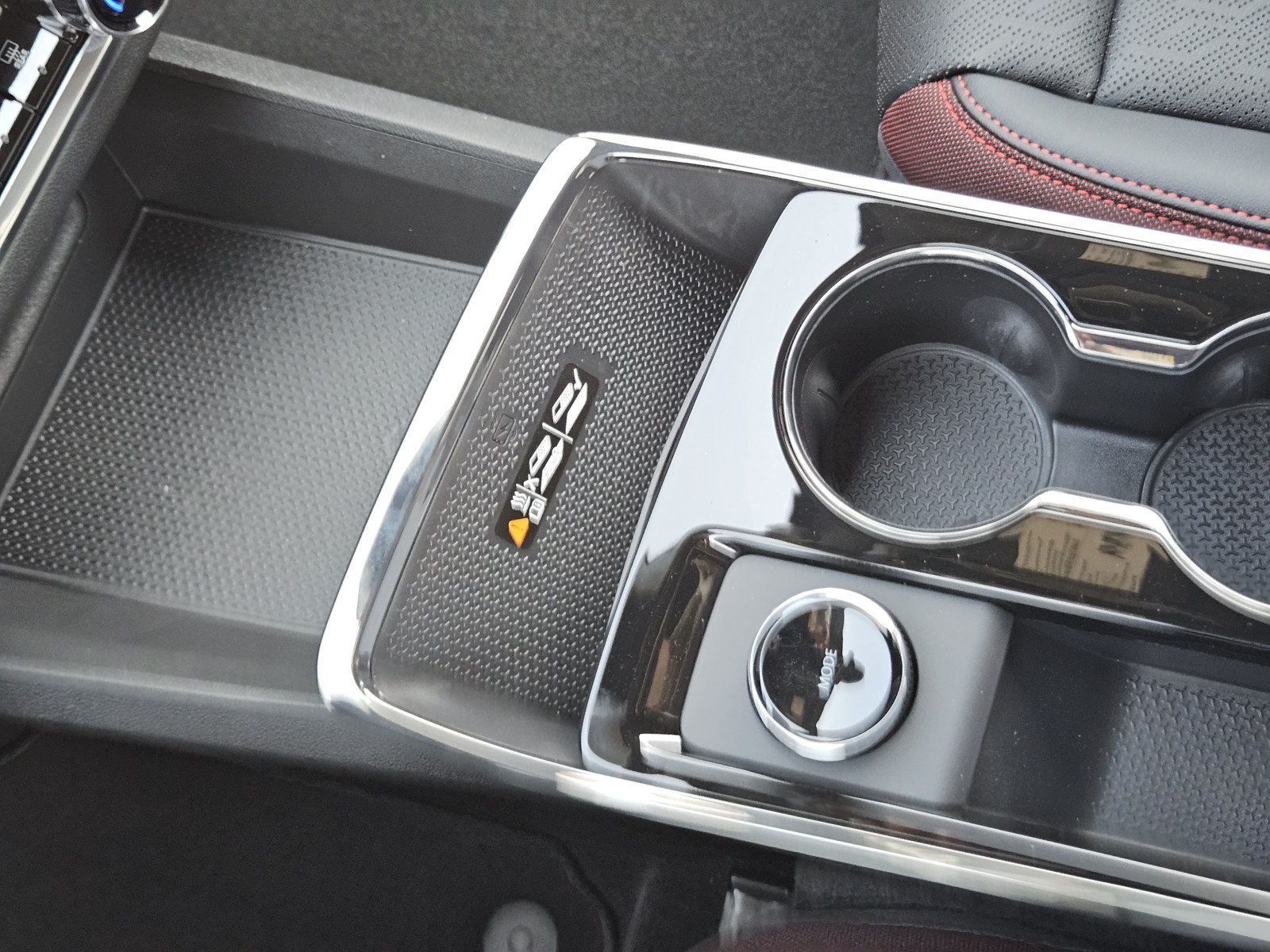 New 2027 Chevrolet Equinox RS w/ Safety and Technology Package FWD image 15