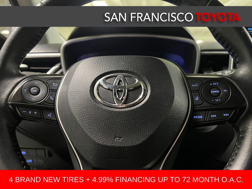 Certified 2022 Toyota Corolla Cross XLE image 34