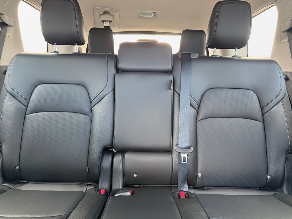 New 2026 Nissan Pathfinder SL image 16