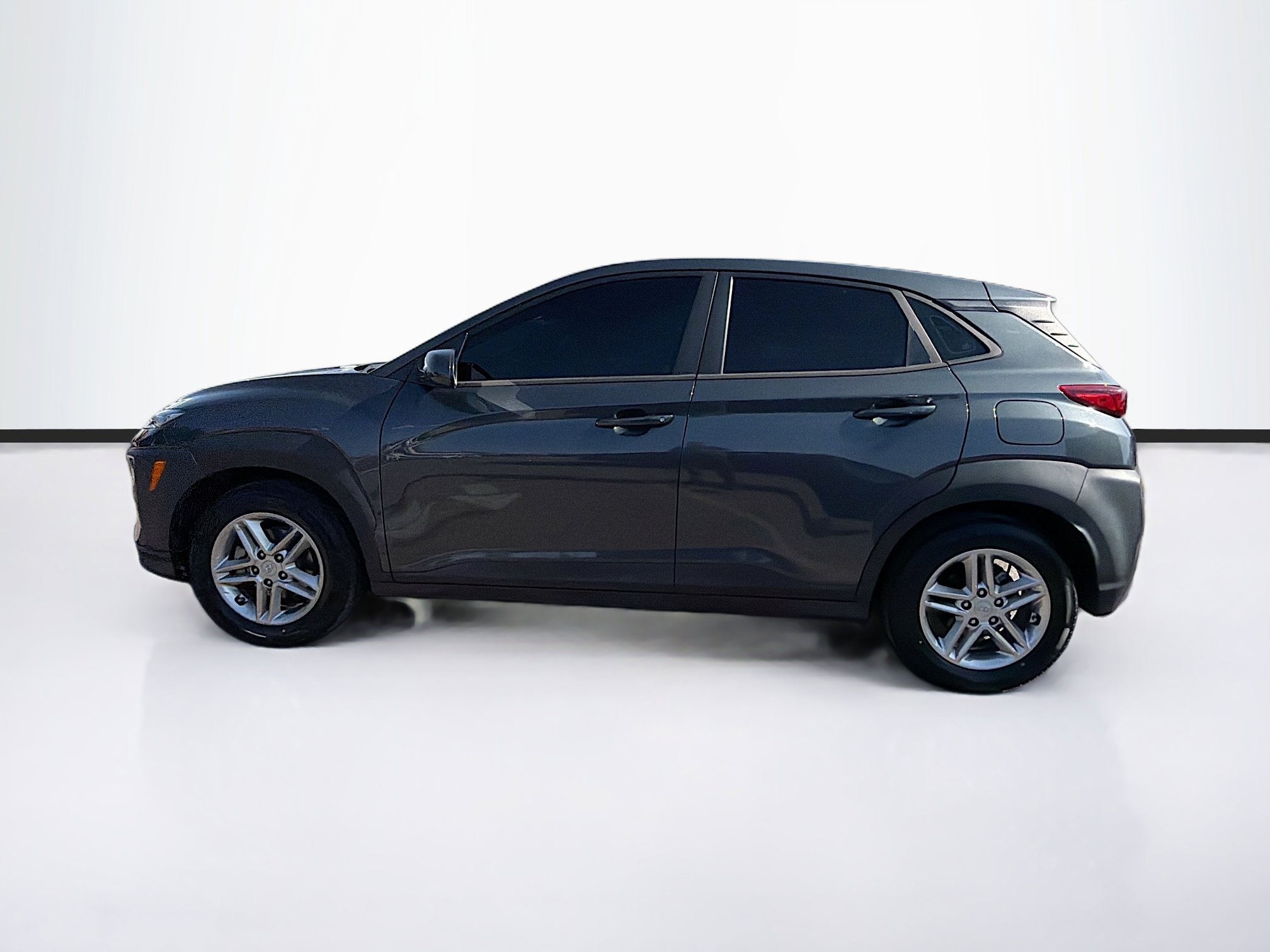 Used 2021 Hyundai Kona SE image 6