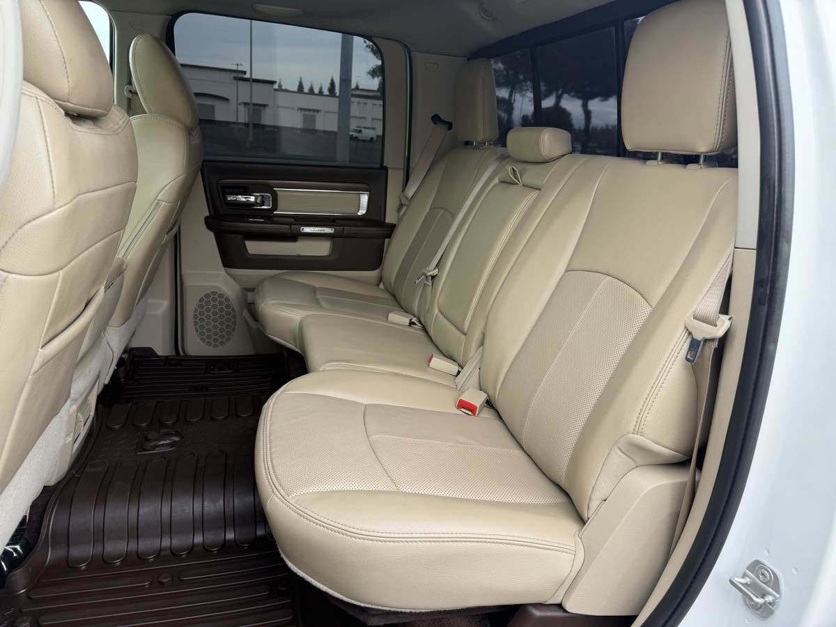Used 2017 RAM 1500 Laramie w/ Convenience Group AWD/4WD image 25