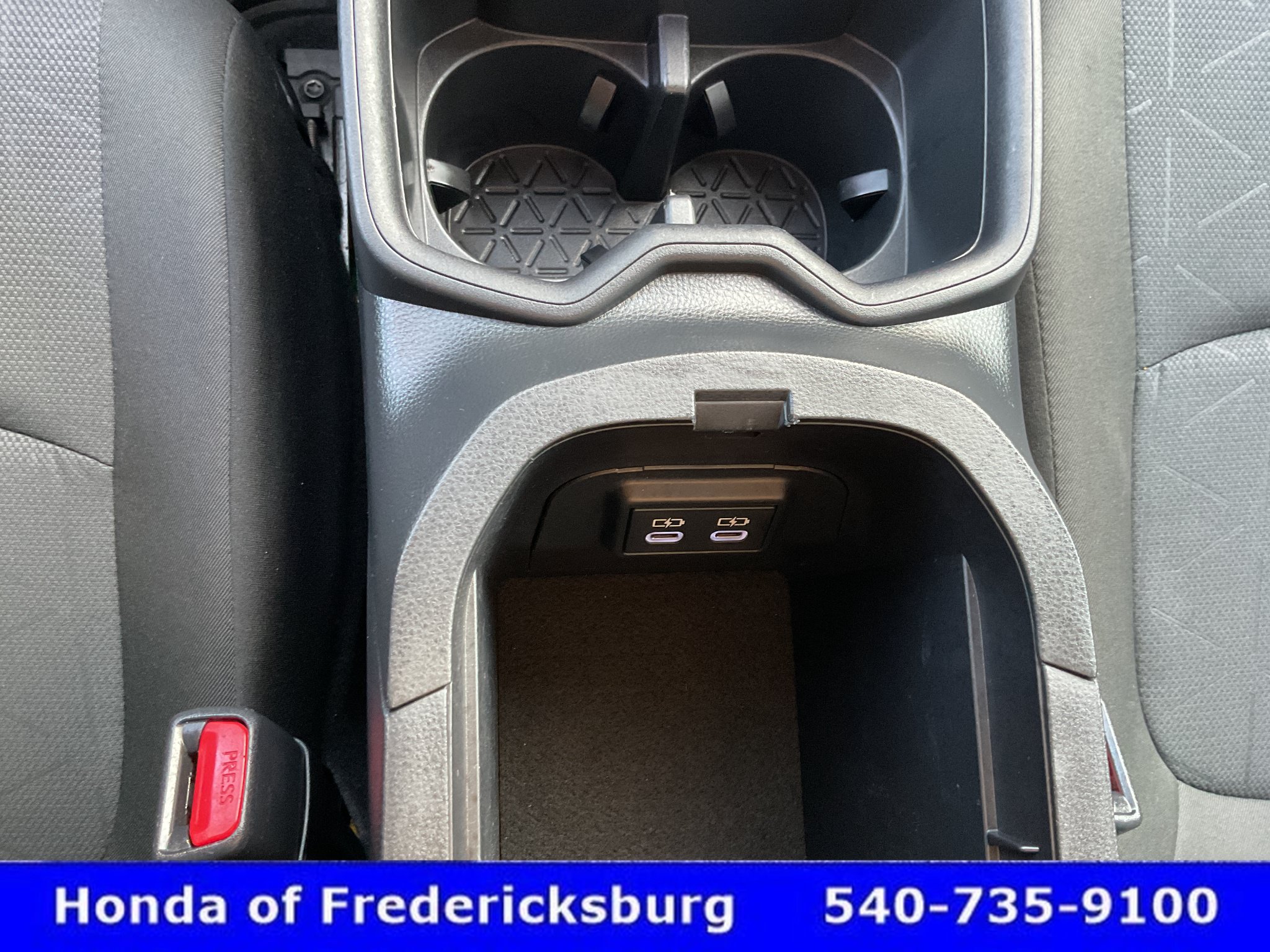 Used 2024 Toyota RAV4 XLE AWD/4WD image 37