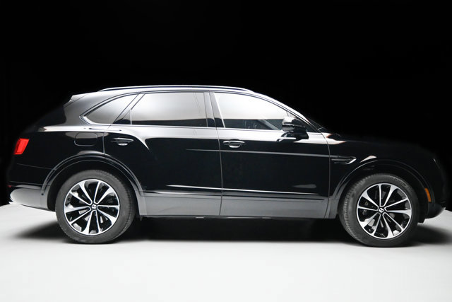 Used 2019 Bentley Bentayga image 2