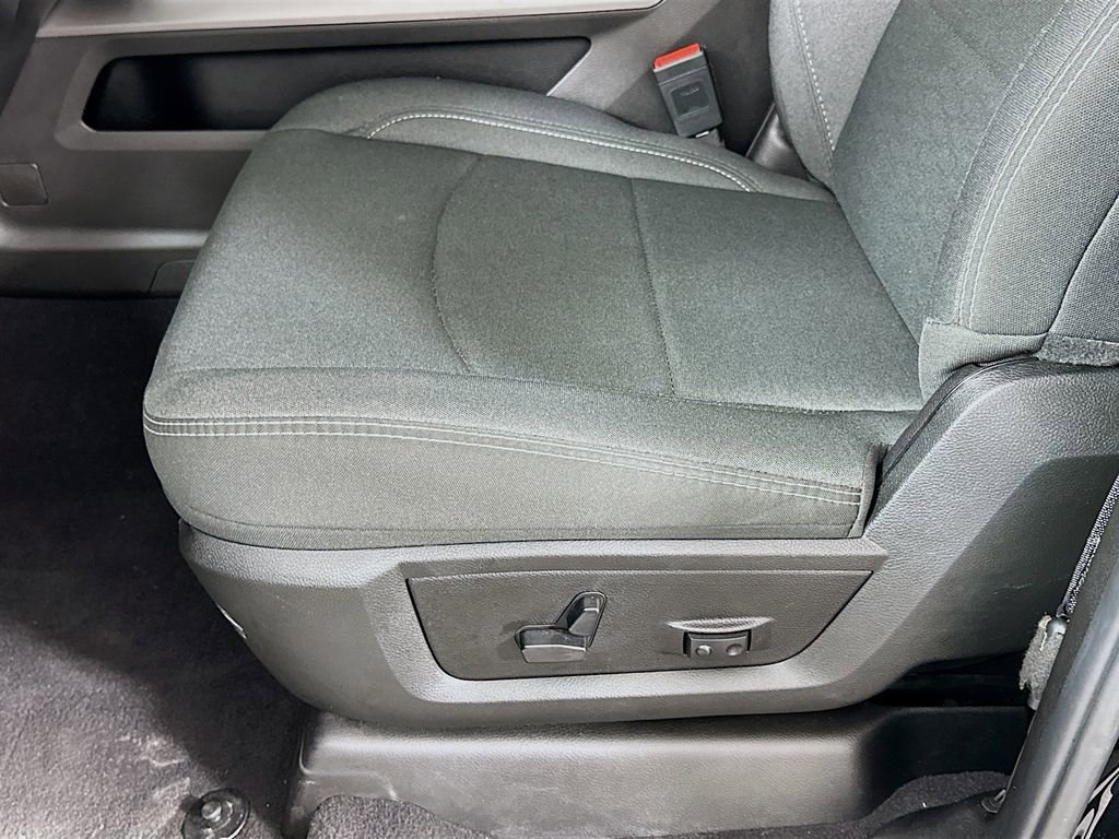 Used 2025 RAM 2500 Lone Star image 19