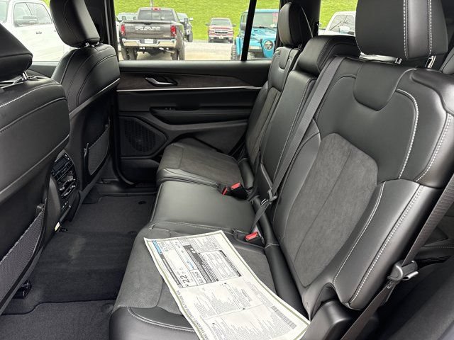 New 2026 Jeep Grand Cherokee L 4WD image 6