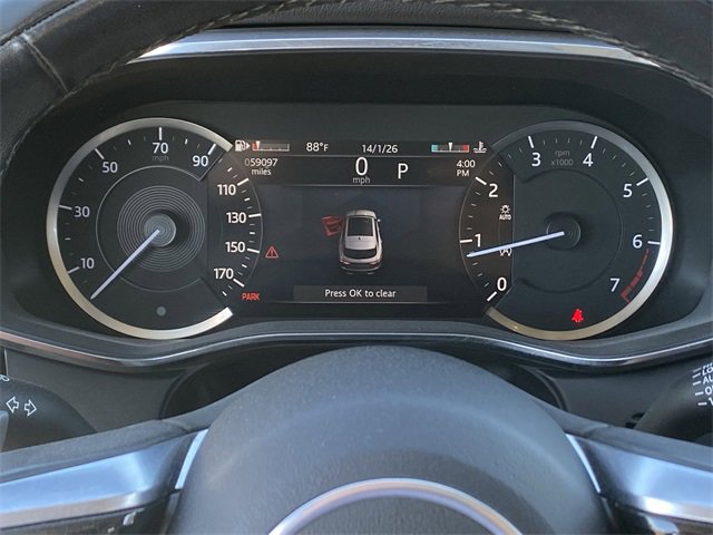 Used 2021 Jaguar F-PACE image 11