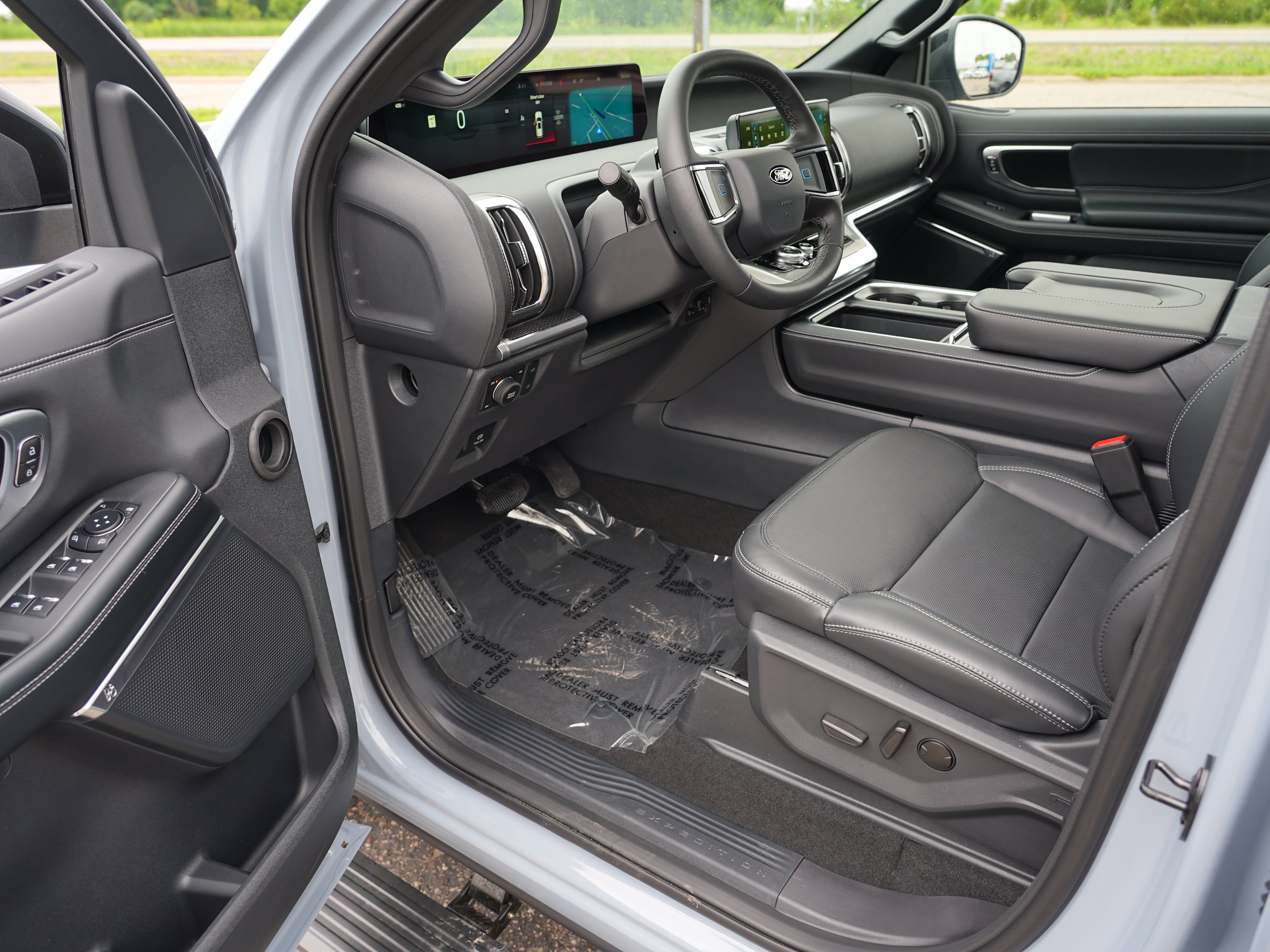 New 2026 Ford Expedition Max Platinum w/ Stealth Performance Package AWD/4WD image 15