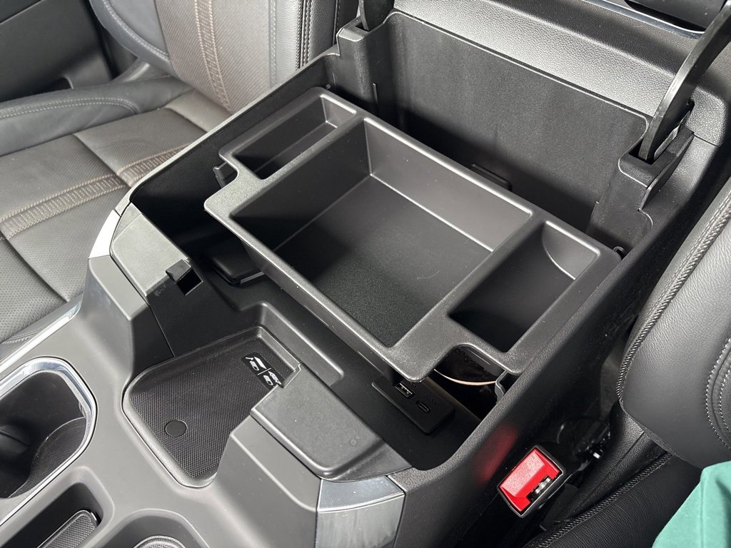 Used 2024 Chevrolet Silverado 1500 High Country w/ Technology Package image 23