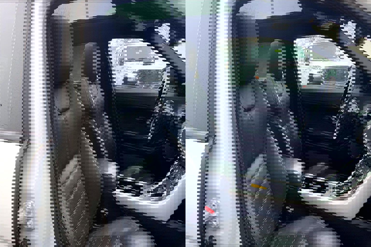 Used 2017 Land Rover Range Rover Evoque HSE Dynamic image 9