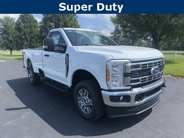 New 2025 Ford F250 XLT image 1