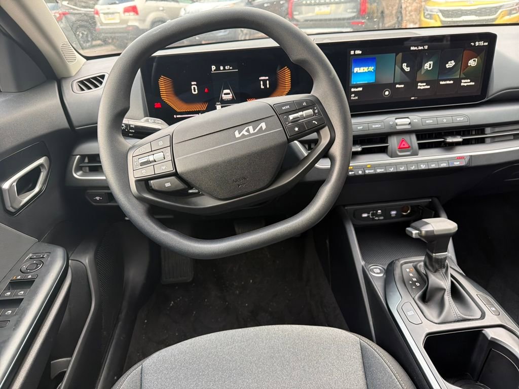 Certified 2025 Kia K4 LXS image 16