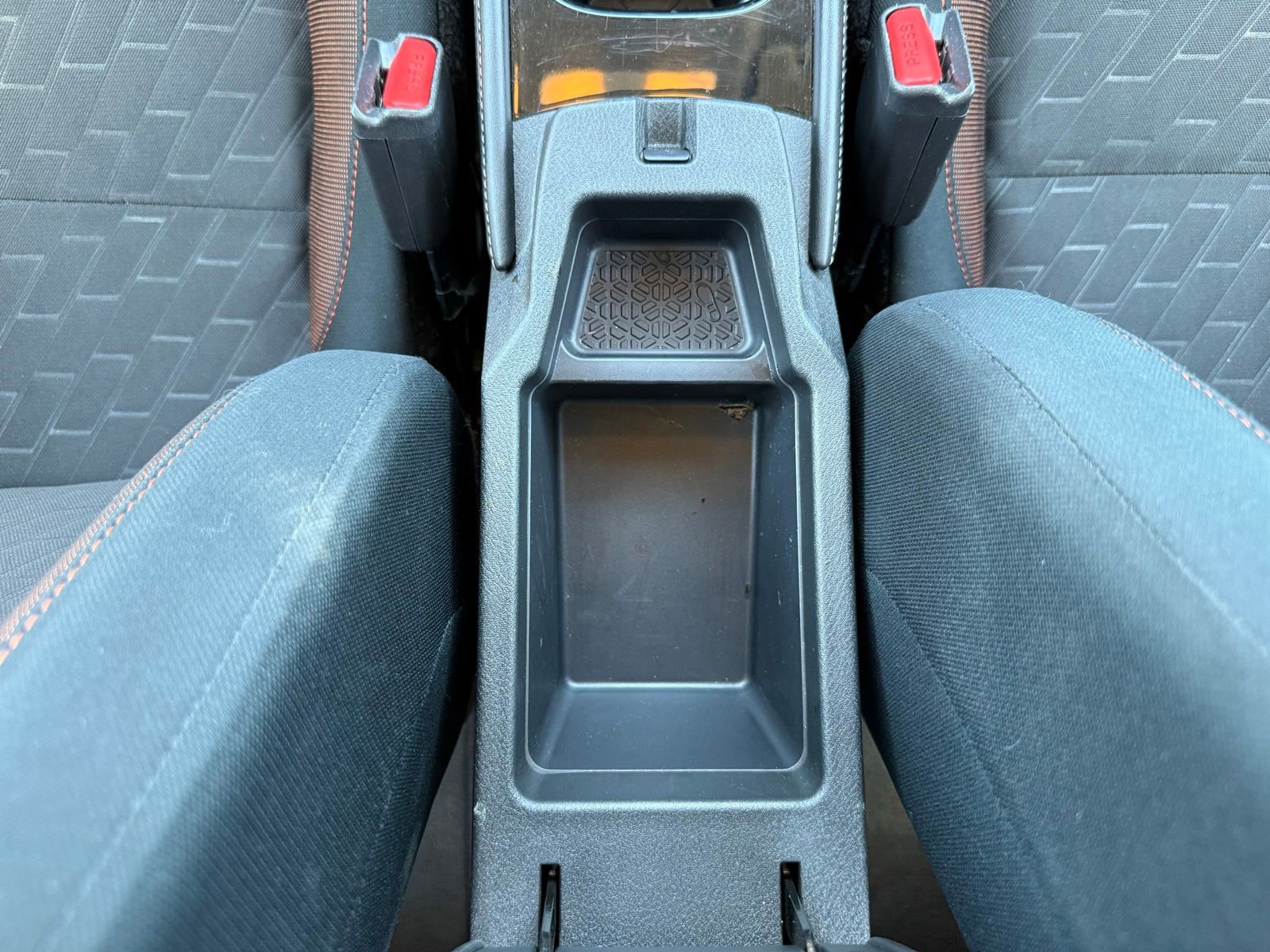 Used 2024 Nissan Kicks SR FWD image 28