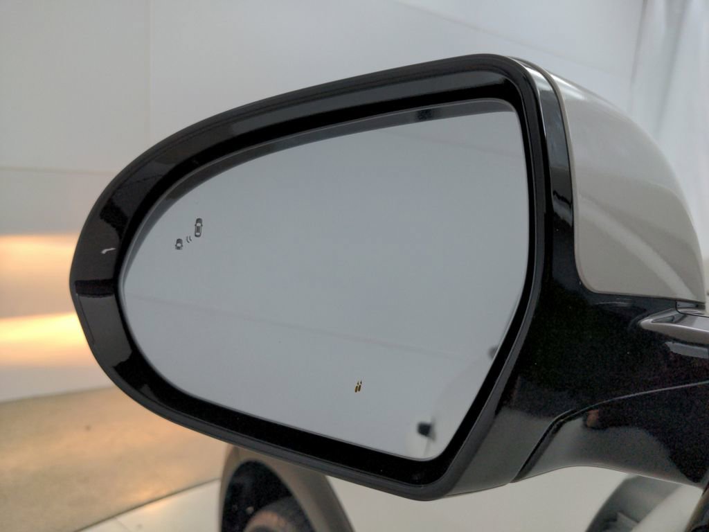 Used 2022 Kia Niro EX FWD image 15