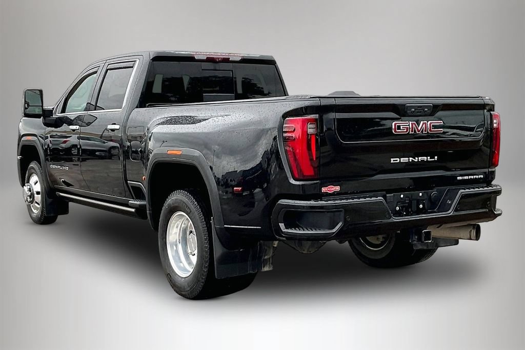 Used 2024 GMC Sierra 3500 Denali w/ Denali Reserve Package AWD/4WD image 4