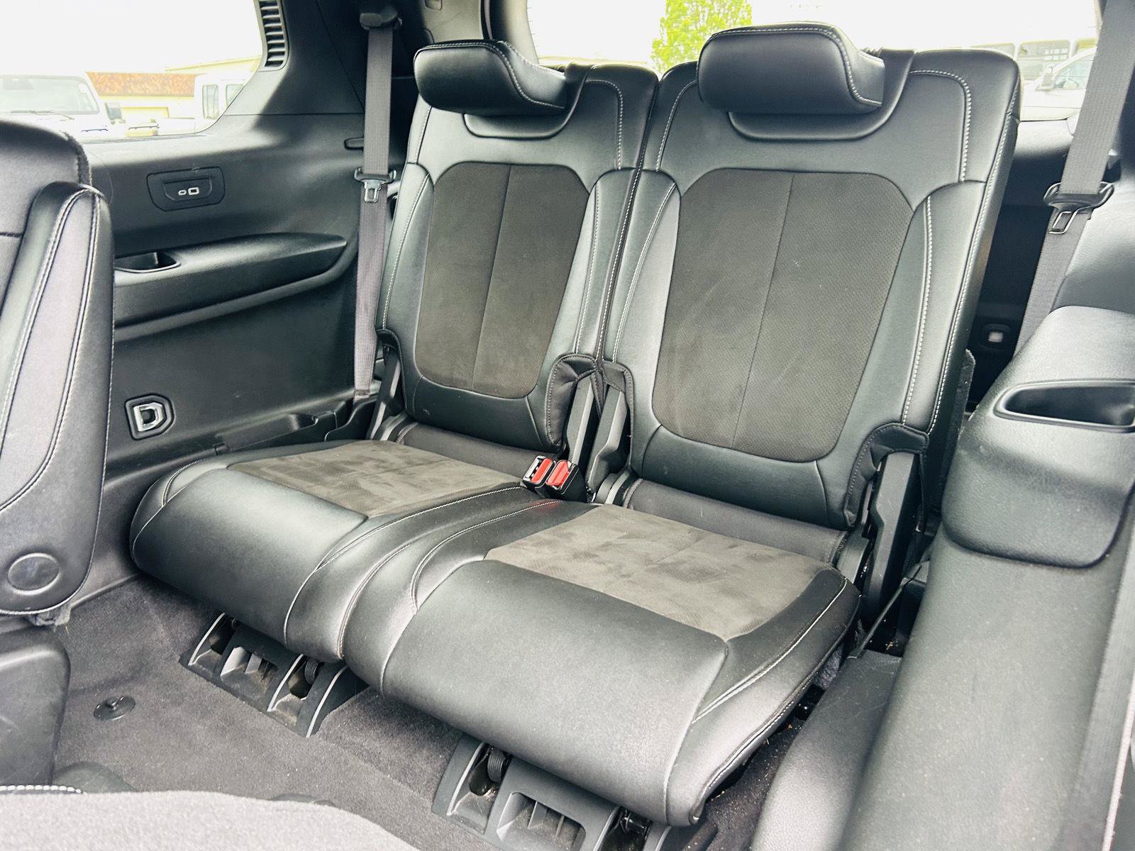 Used 2023 Jeep Grand Cherokee L Laredo AWD/4WD image 28