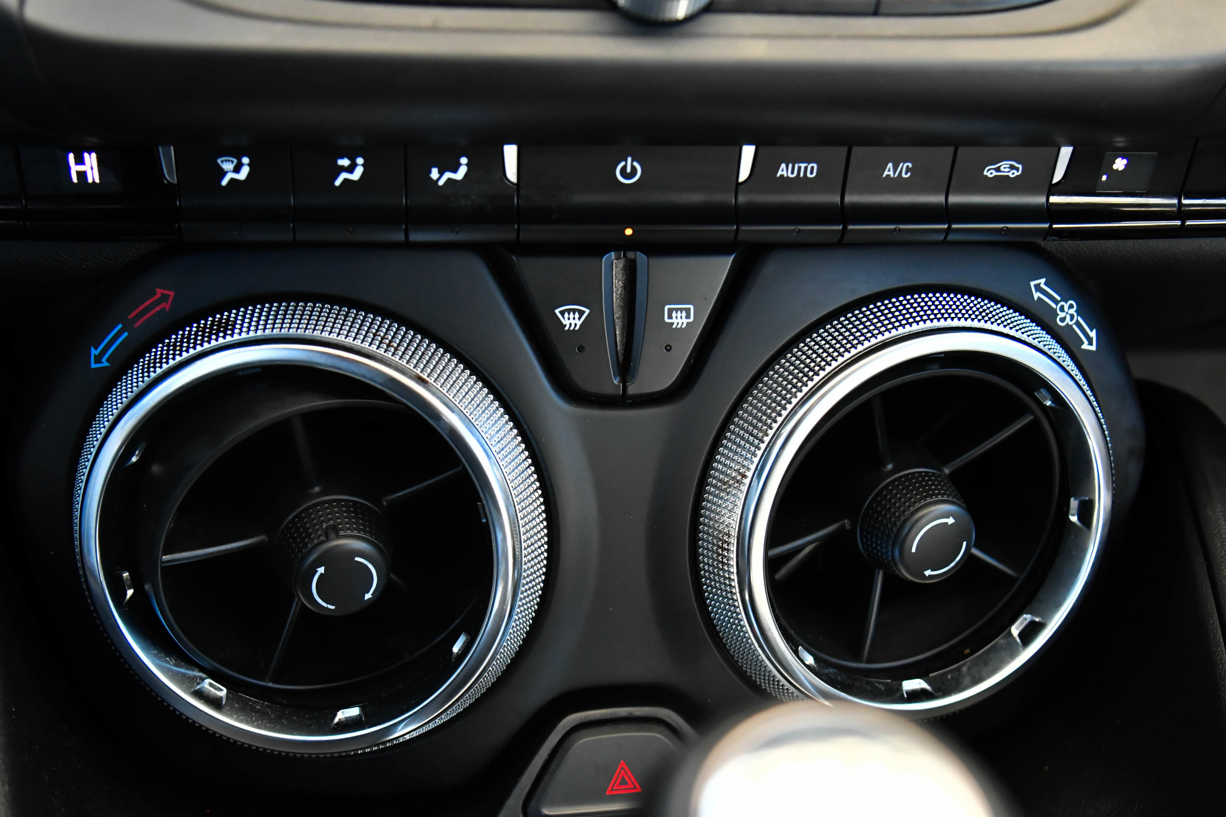 Used 2023 Chevrolet Camaro LT w/ RS Package image 22