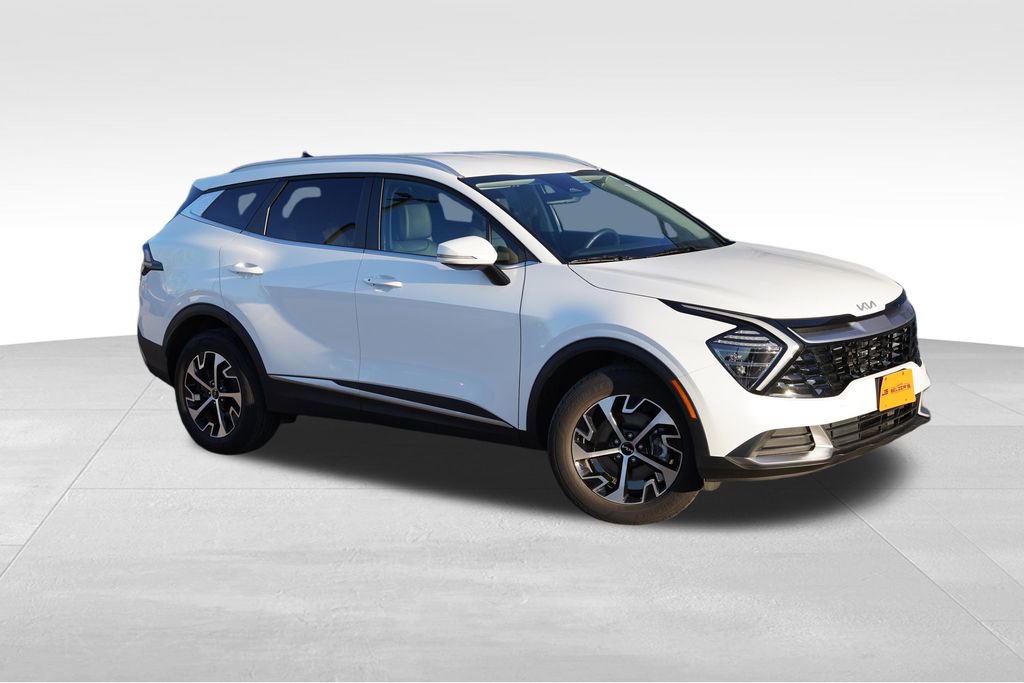Certified 2025 Kia Sportage EX AWD/4WD image 2