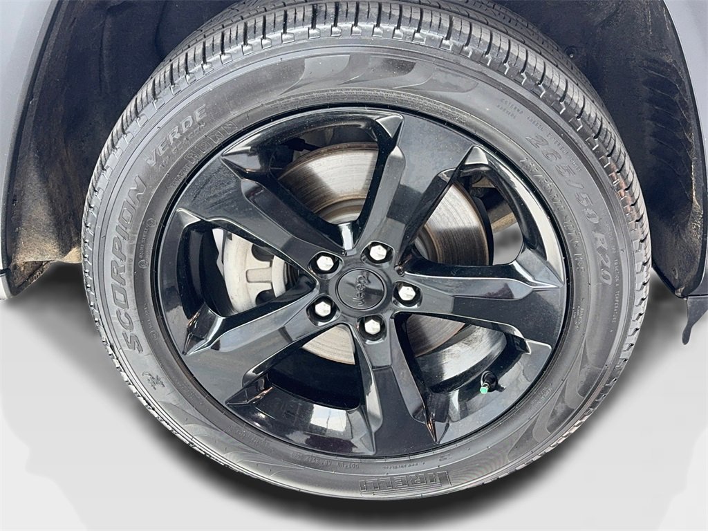 Used 2024 Jeep Grand Cherokee L Limited w/ Black Appearance Package image 54