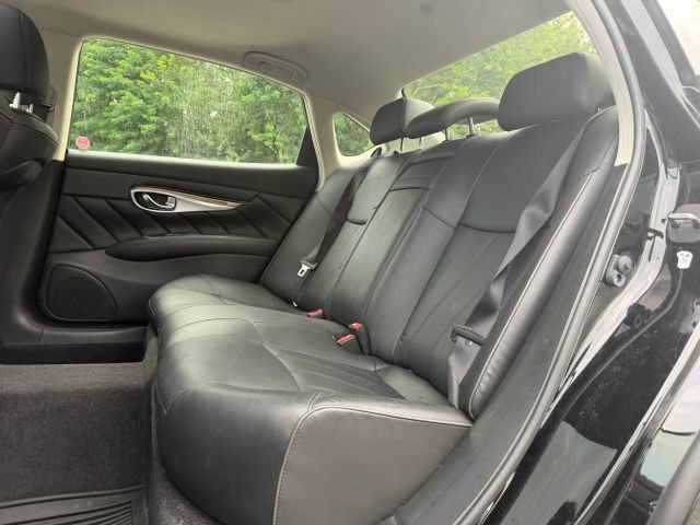 Used 2016 INFINITI Q70 L 3.7 AWD/4WD image 11