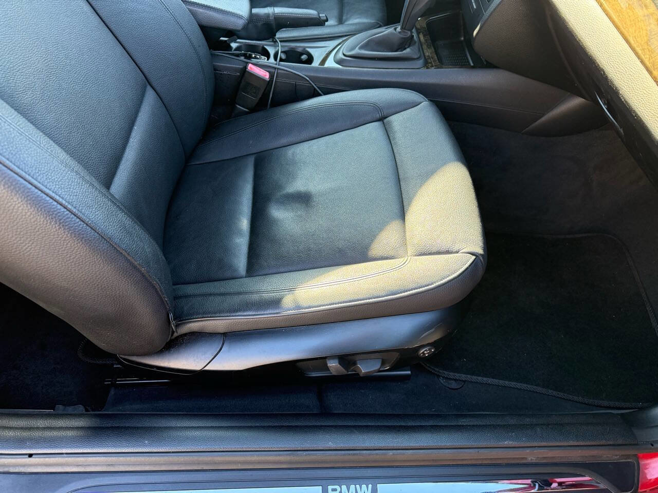 Used 2011 BMW 128i Convertible image 13