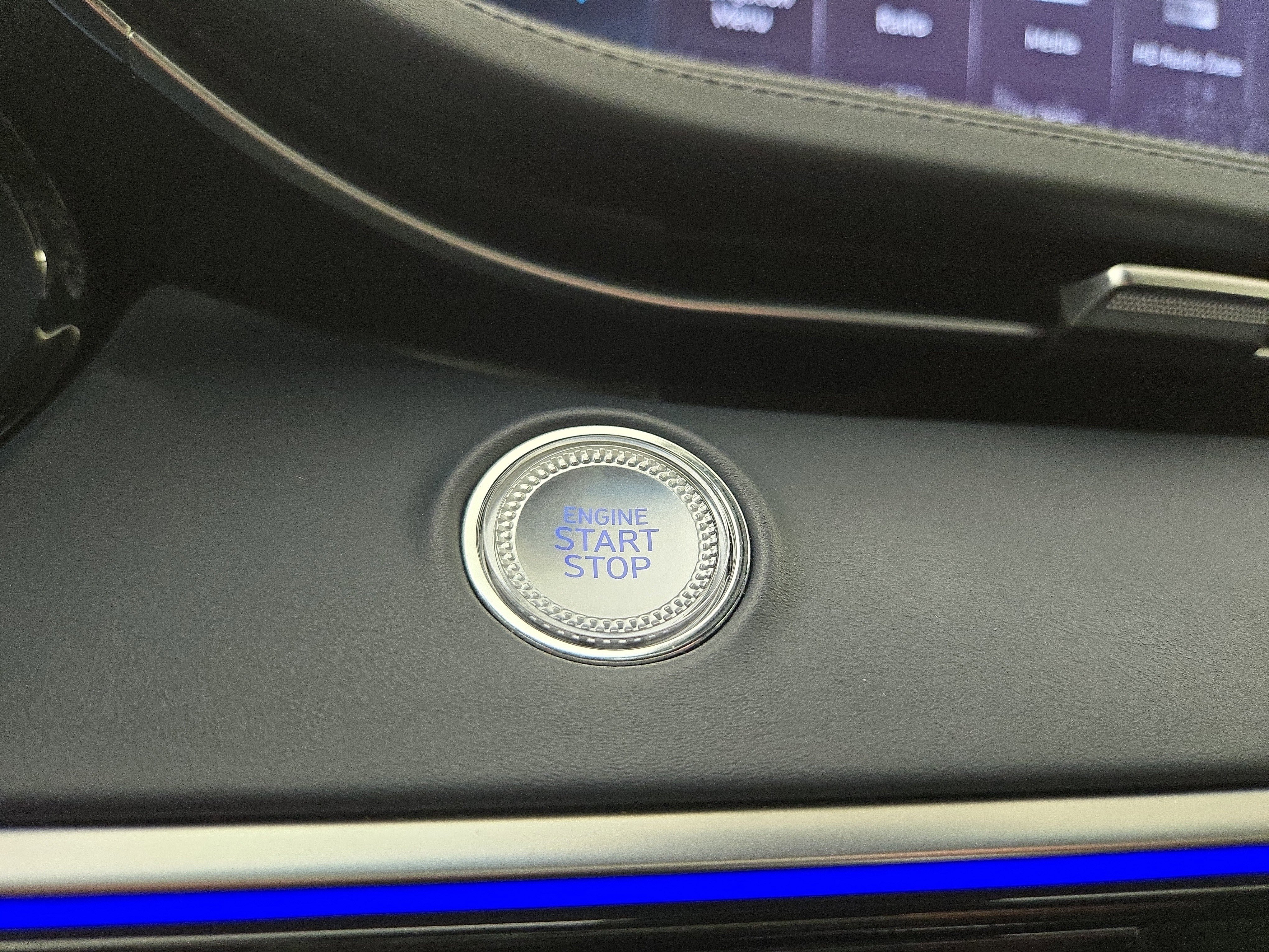 Used 2024 Genesis GV70 2.5T w/ Sport Prestige Package image 26