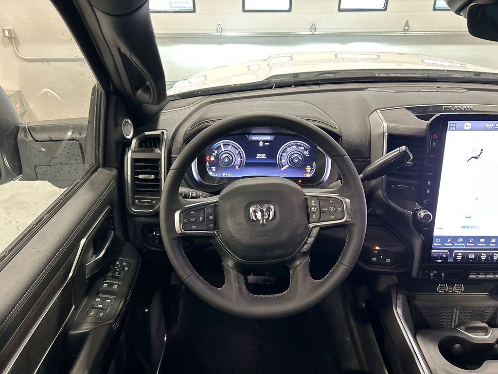 New 2025 RAM 2500 Laramie AWD/4WD image 27