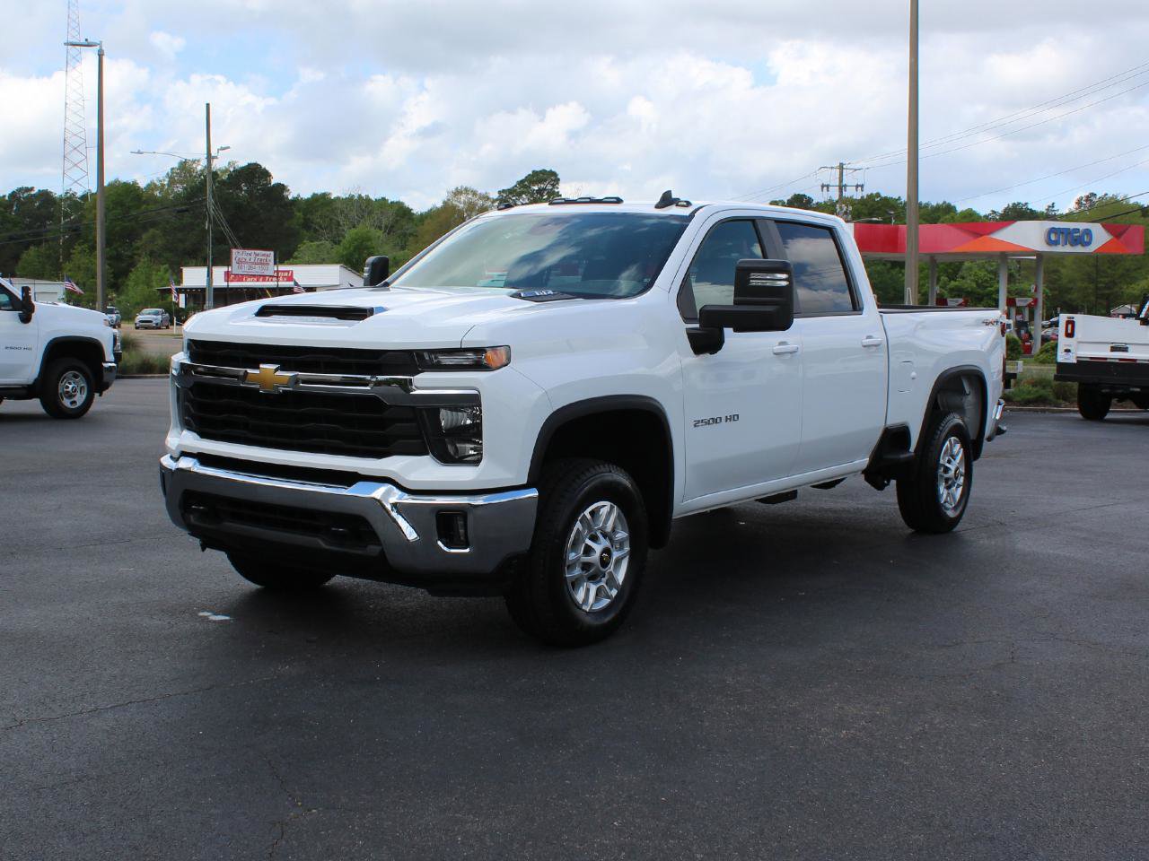 Used 2024 Chevrolet Silverado 2500 LT w/ Safety Package image 10