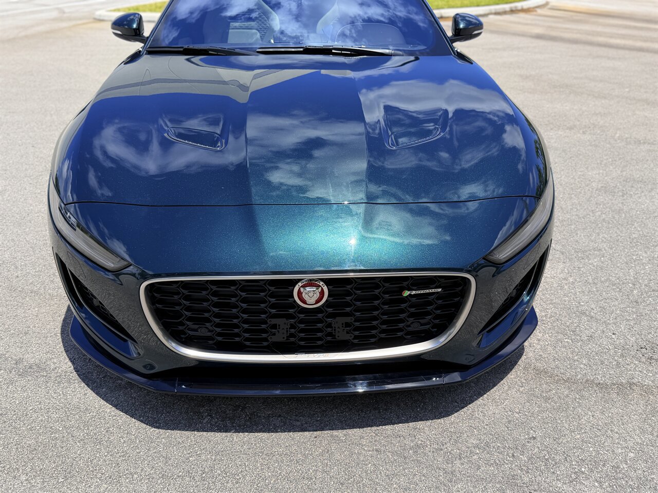 Used 2023 Jaguar F-TYPE R-Dynamic AWD/4WD image 33