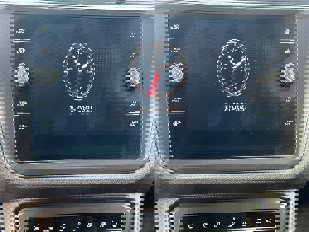 Used 2022 Volkswagen Tiguan SEL R-Line image 27