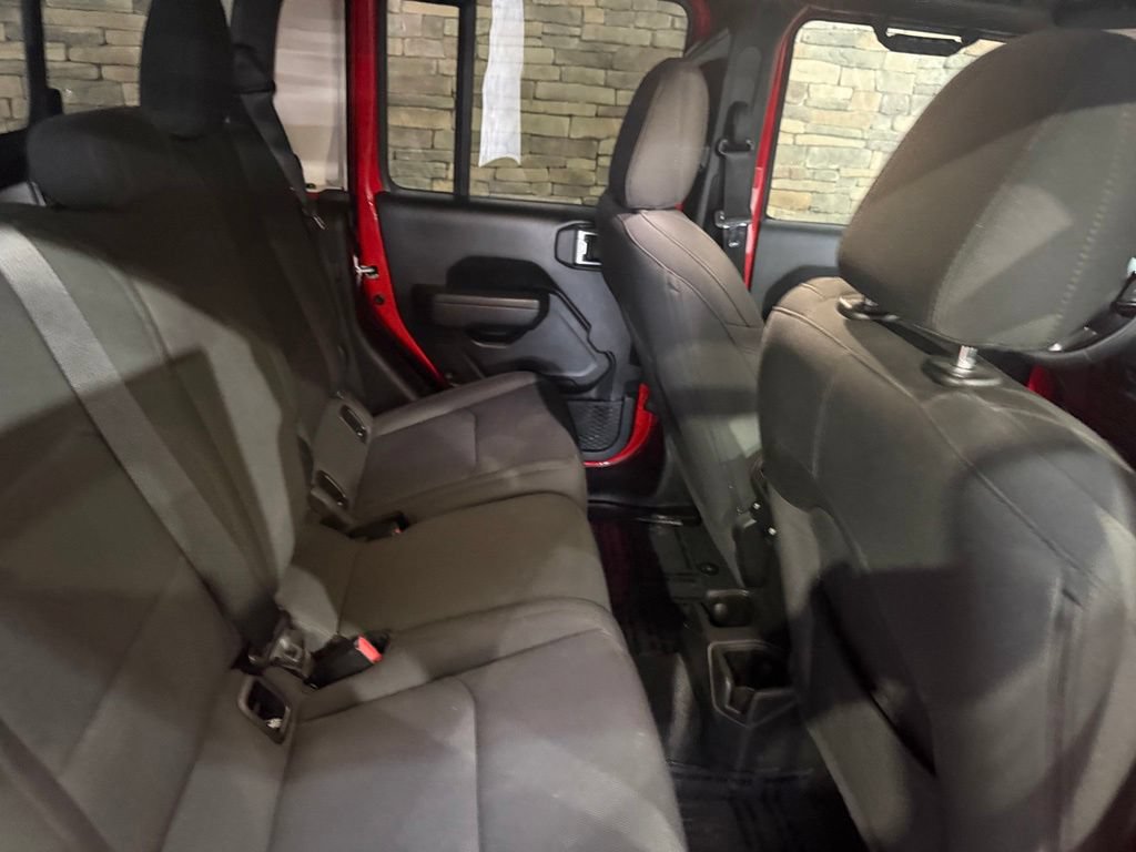 Used 2022 Jeep Gladiator Sport AWD/4WD image 30