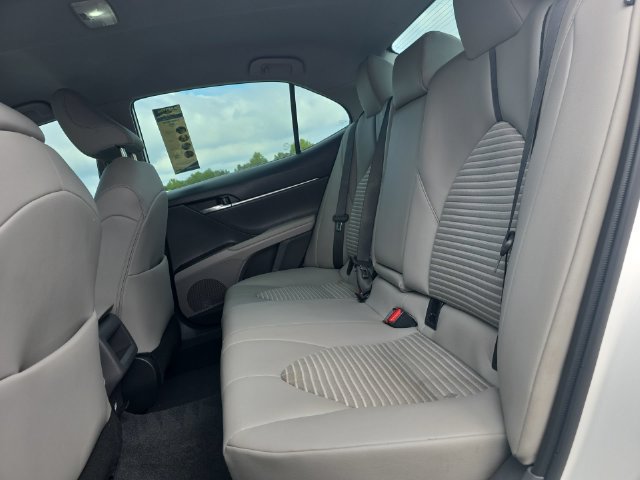 Used 2023 Toyota Camry SE FWD image 14