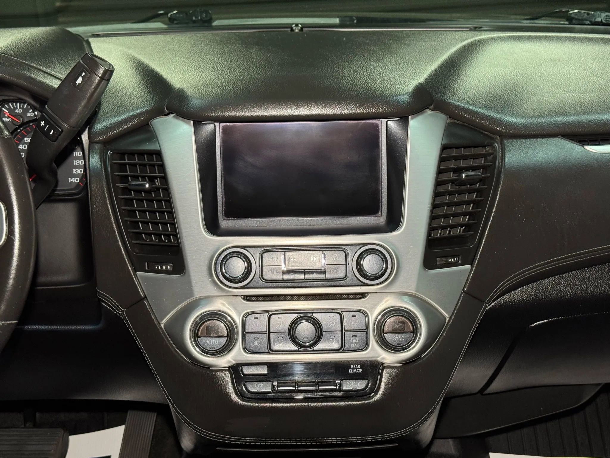 Used 2016 GMC Yukon SLE w/ HD Trailering Package image 33