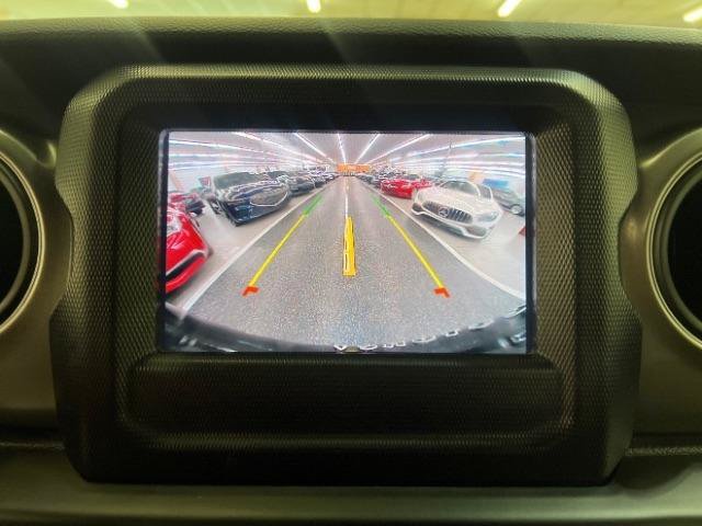Used 2023 Jeep Wrangler Unlimited w/ Cold Weather Group AWD/4WD image 20