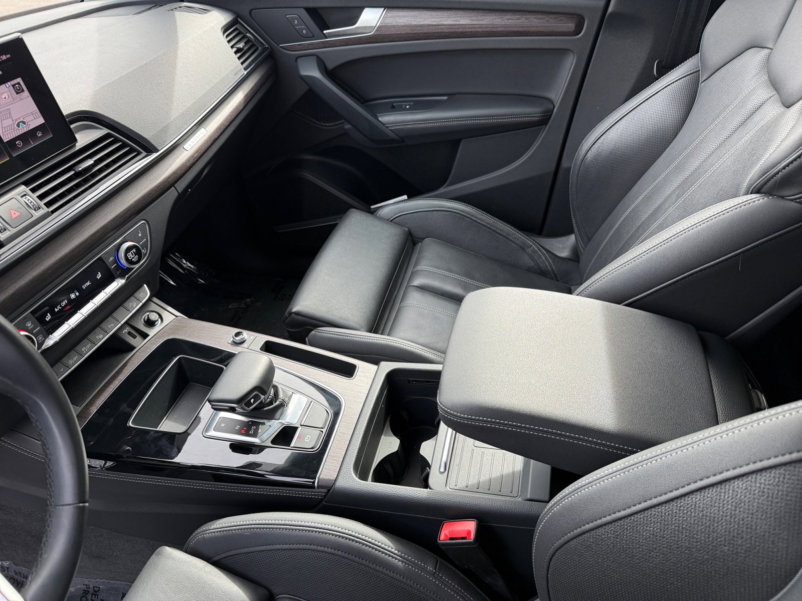 Used 2023 Audi Q5 2.0T Prestige w/ Prestige Package image 15