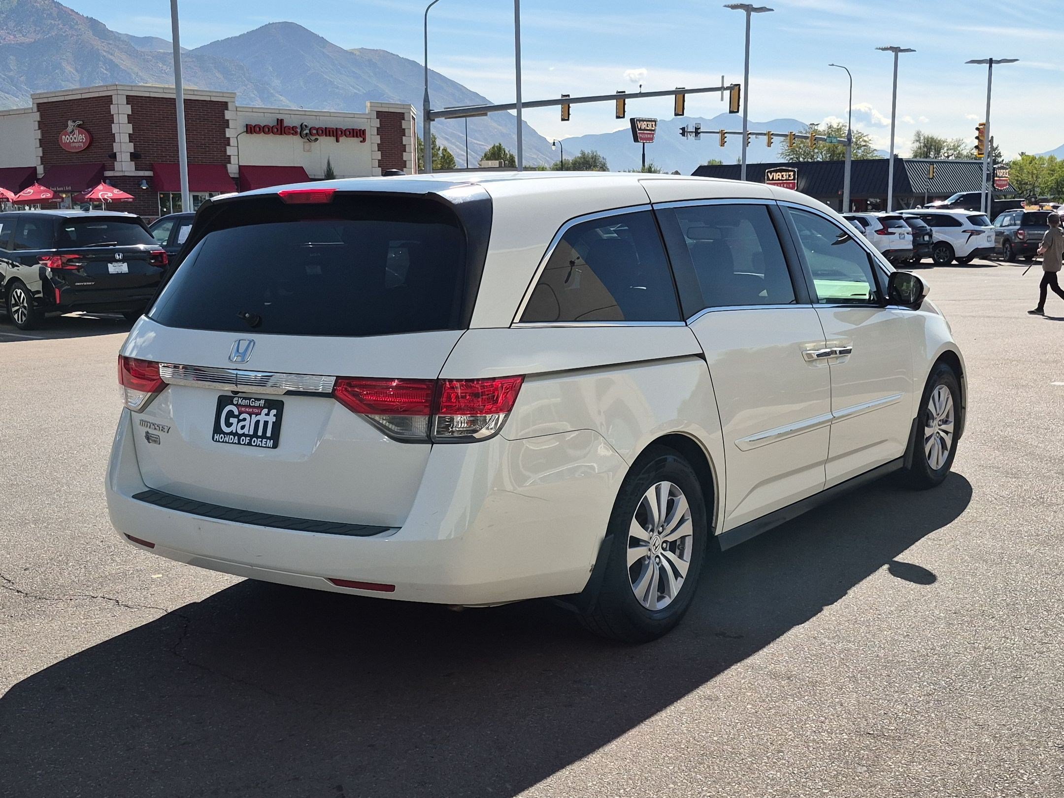 Used 2016 Honda Odyssey EX-L image 3